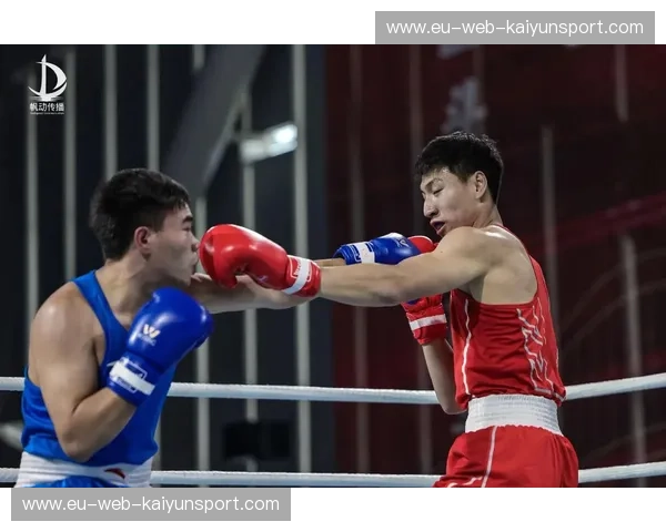 宿命的交错：当“自然熟”武尊遇上“泰拳教科书”考，谁才是踢拳史上最后的真神？